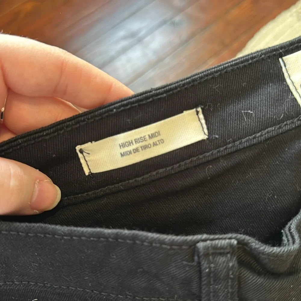 Universal Thread High Ride Midi Shorts - Picture 4 of 4